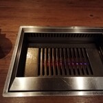 焼肉うしごろ - 網の鉄板です。