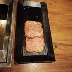 焼肉うしごろ - 極みのタン2枚です。