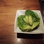 焼肉うしごろ - うしごろサラダです。