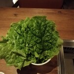 焼肉うしごろ - サンチュです。