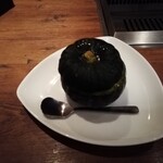 焼肉うしごろ - まるごとカボチャのアイスクリームの、蓋をしたものです。