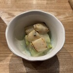 食堂 O-SAKA-YA - 箸休め：炙り帆立のてっぱい