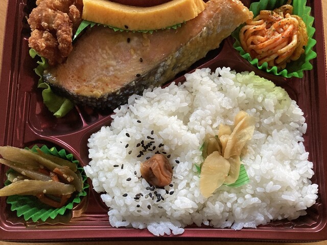 フォーズ マーケット 曽根田｜福島市山下町の地元食材と手作りメニュー