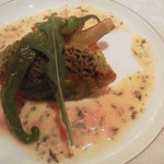 アクイユ - 魚料理　鱸のポアレ香草バターオリーブとケイパーのソース　ソースめちゃゥマ！