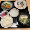 割烹 とし