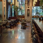 SESSiON - 緑が多くて落ち着きのある空間