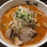 麺屋 茅根 - 辛味噌らーめん（麺量並）900円