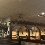 Lone Star Steakhouse & Saloon - 