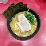 ラーメン 杉田家 千葉祐光店 - ラーメン並