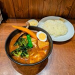 メディスンマン - チキン 1390円(揚げブロッコリー 210円/チーズ 150円) 