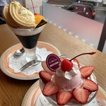 アマンド - コーヒーゼリーといちごパフェ