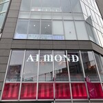 アマンド - 窓際の席にヒロインになりきりました笑