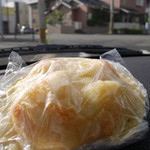 パン工房ナナ - チーズコロコロ