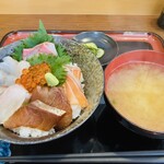 魚屋と海鮮丼 熟鮮-Zen- 禅 - 熟鮮丼