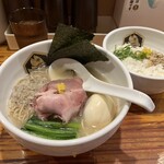 真鯛らーめん 麺魚 - 