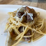 リトルネスト - 鴨と新ごぼうのラグーソース