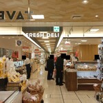 しらす専門店 SEALAS - 福屋 広島駅前店 はこの先５M 右側です(2025.04.12)
