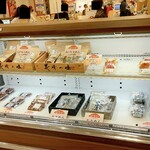 しらす専門店 SEALAS - SEALAS 福屋 広島駅前店 ショーケース② (2025.04.12)
