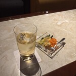 喫茶&BAR ねこと白鳥 - 