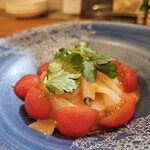 中華ダイニング 昌華 - ハリイカ発酵トマト和え