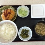 wangammakuharipa-kinguerianoborifu-doko-to - 朝定食400円なり。