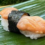 亀庄寿司 - 赤貝