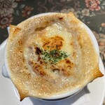 洋食屋 マ・メゾン 星ヶ丘本店 - オニオングラタンスープ