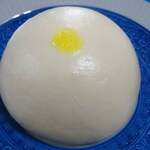 包包 - カスタードまん220円