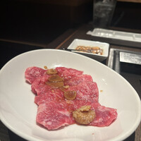 原宿焼肉 KINTAN - 背徳にんにく和牛カルビ（20g＊5枚）
