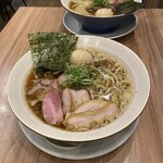 麺処 ほん田 秋葉原本店 - 特製醤油(手揉み麺)背脂追加