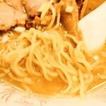 らぁめん 一福 - モチモチ、ツルッツルの中細麺。