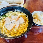 美々 - 