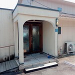 海の見えるカフェ - 店舗外観