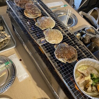 まるはまま 海鮮浜焼き食べ放題 まるはま (@maruhama_official) • Instagram