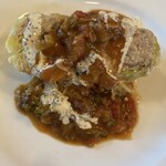 ガニュ・パン - メインのロールキャベツのロースト、ブロッコリーとレンズ豆のアーラートマト