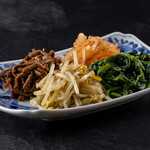 焼肉 平城苑 - ナムル盛合せ