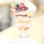 幡･INOUE - ベリーパフェ