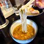 ラーメン ツバメ - つけ麺は平打ち麺