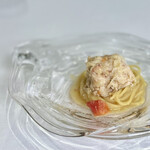 ウシマル - ケブカガニの冷製パスタ。シンプルなオリーブオイルと内子を合わせたソースは絶品です♡