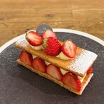 ラ・メゾン・ジュヴォー KITTE名古屋店 - 