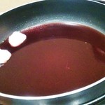 馬肉専門店 よかよか - すき焼き割下♪白いのは馬脂♪