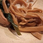 黒うどん 山長 - うどんが黒い