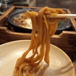 黒うどん 山長 - リフト