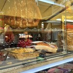 Bánh Mì Hồng Hoa - 