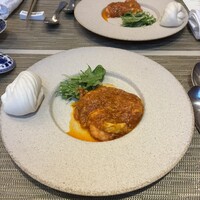 礼華　青鸞居 - 海老のチリソース煮込み　花巻添え