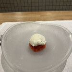 シャントレル - 11皿目
      イチゴのアイス、ブランマンジェ
      