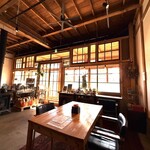 cafe 津別珈琲 - お店の雰囲気をチラッと。