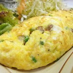 駅前酒場 - 納豆オムレツ