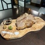 Teppan 福 - Tボーンステーキ