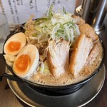 AKIHA麺屋 粋翔 - AKIHA味噌『白』　野菜　角煮　味玉TP。